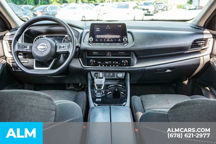 2024 Nissan Rogue SV - Photo 25
