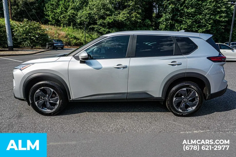 2024 Nissan Rogue SV - Photo 7
