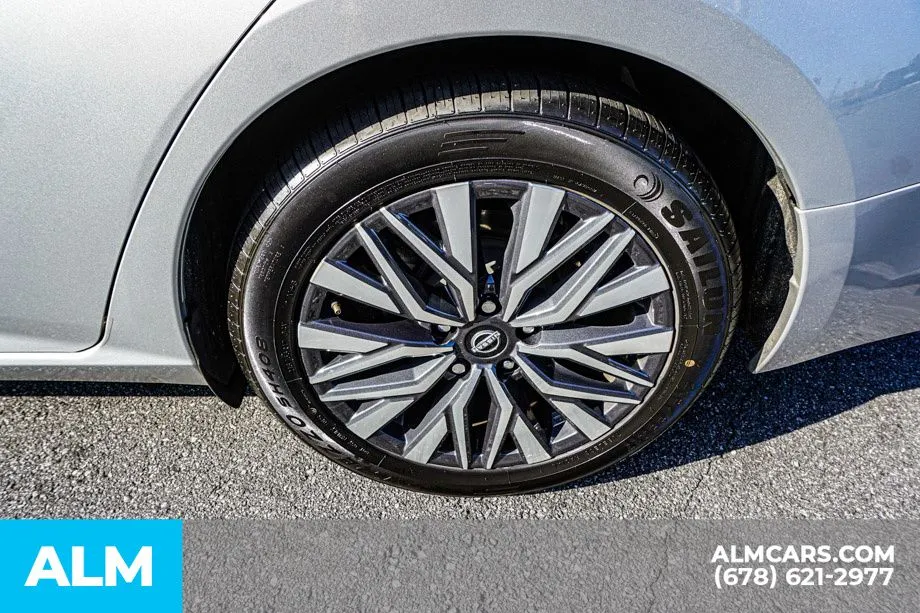 2024 Nissan Altima SV - Photo 16
