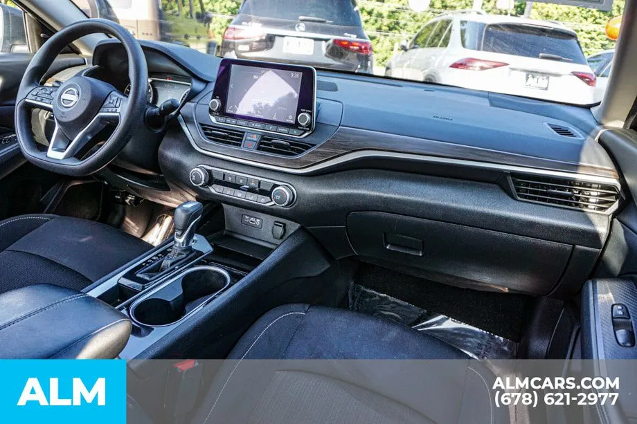 2024 Nissan Altima SV - Photo 23