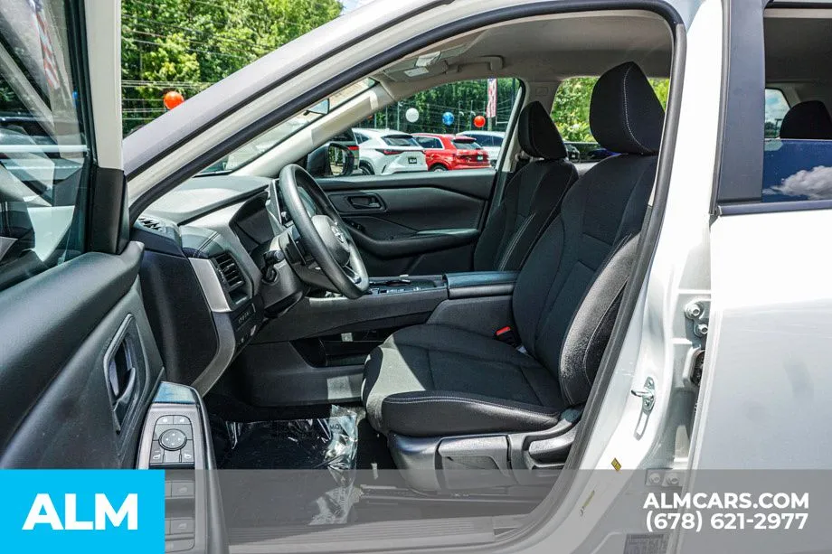 2024 Nissan Rogue S - Photo 18
