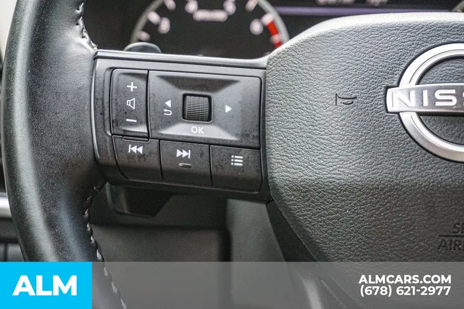 2025 Nissan Rogue SV - Photo 28