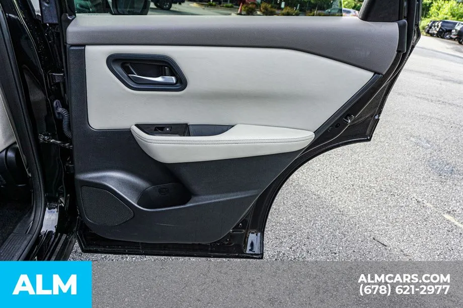 2025 Nissan Rogue SV - Photo 51