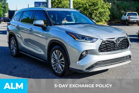 Another view of 2021 Toyota Highlander Platinum for sale in Marietta, GA at ALM Marietta