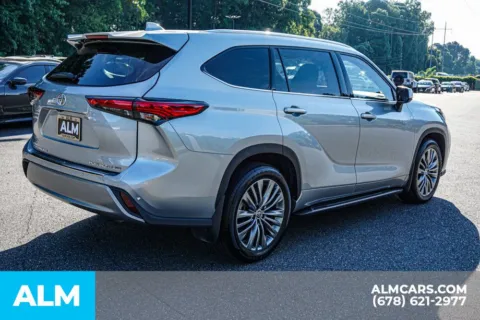 More photos of 2021 Toyota Highlander Platinum at ALM Marietta, GA