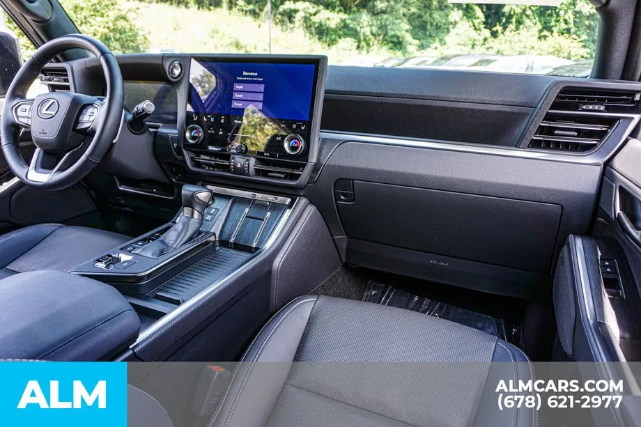 2025 Lexus GX Luxury+ - Photo 26