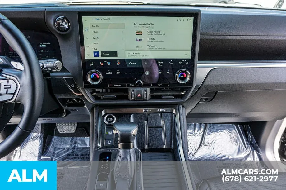 2025 Lexus GX Luxury+ - Photo 41