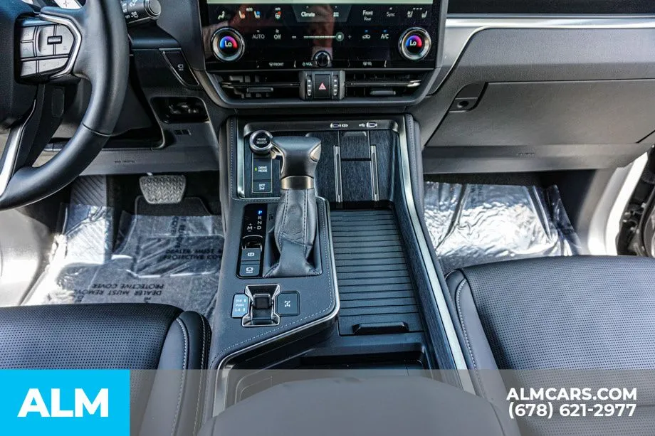 2025 Lexus GX Luxury+ - Photo 42