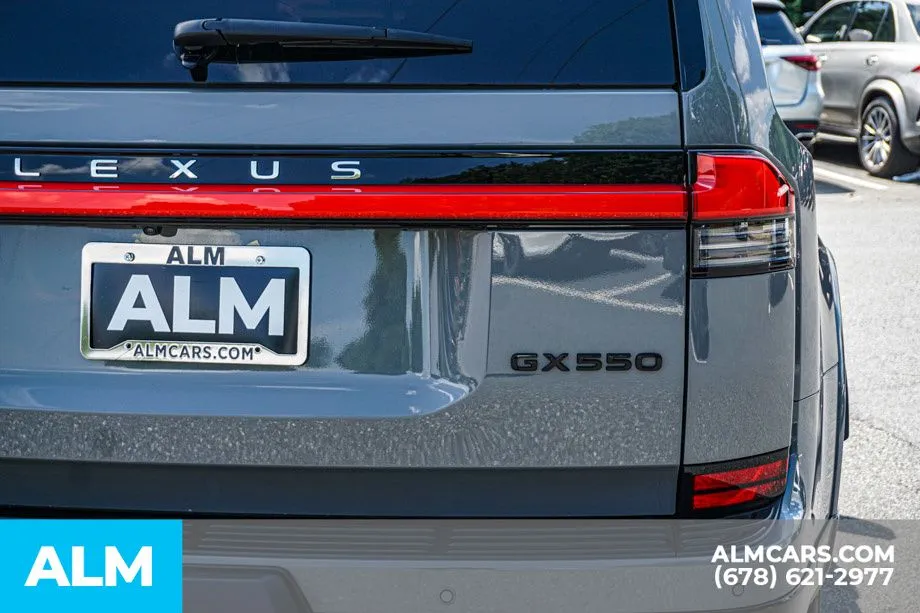 2025 Lexus GX Luxury+ - Photo 12