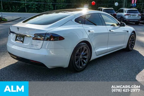 More photos of 2020 Tesla Model S Long Range Plus at ALM Marietta, GA