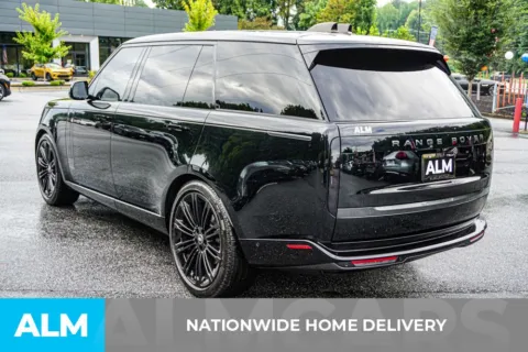 More photos of 2025 Land Rover Range Rover SE at ALM Marietta, GA