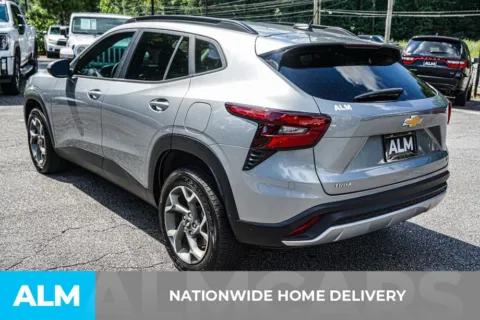 More photos of 2025 Chevrolet Trax LT at ALM Marietta, GA