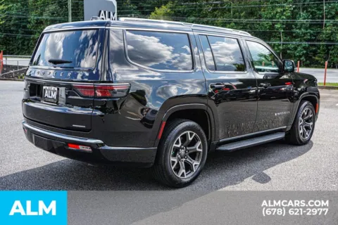 More photos of 2024 Jeep Wagoneer Series III at ALM Marietta, GA