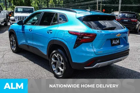 More photos of 2025 Chevrolet Trax LT at ALM Marietta, GA