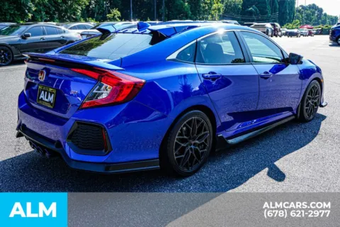 More photos of 2019 Honda Civic Si at ALM Marietta, GA