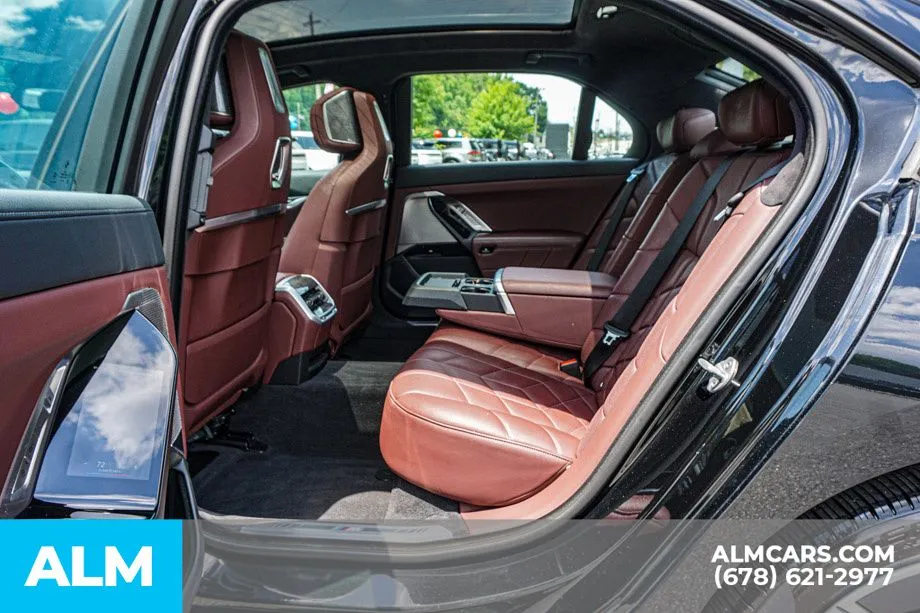2023 BMW 7 Series 760i - Photo 20