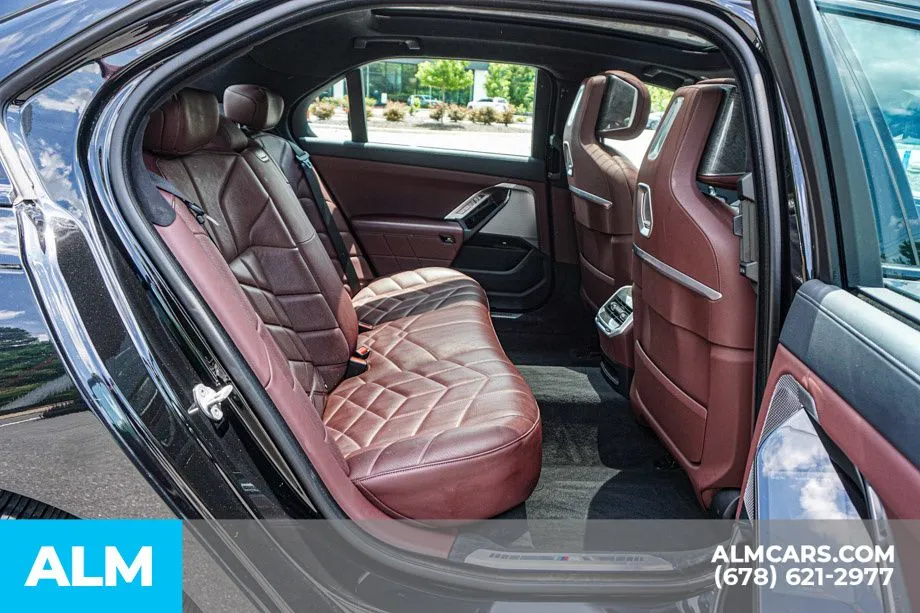 2023 BMW 7 Series 760i - Photo 21
