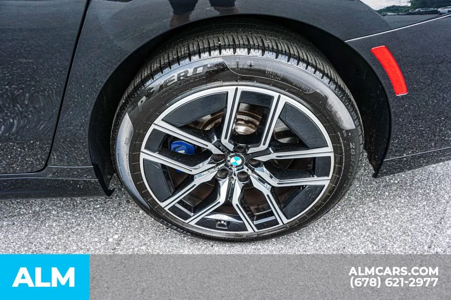 2023 BMW 7 Series 760i - Photo 16