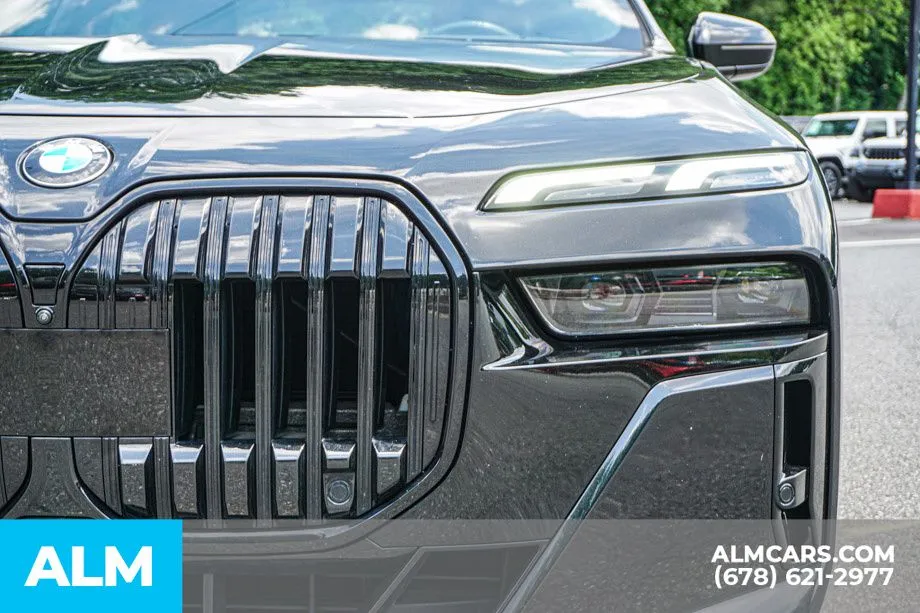 2023 BMW 7 Series 760i - Photo 11