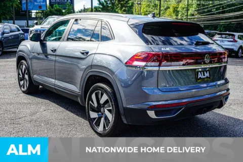 More photos of 2024 Volkswagen Atlas Cross Sport 2.0T SE w/Technology at ALM Marietta, GA