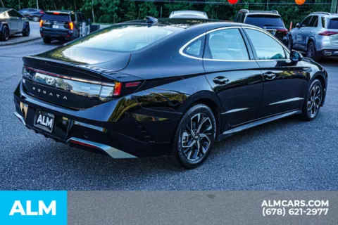 More photos of 2024 Hyundai Sonata SEL at ALM Marietta, GA