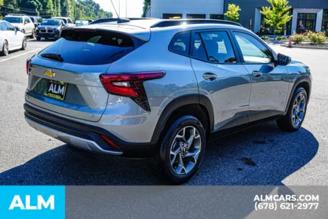 More photos of 2025 Chevrolet Trax LT at ALM Marietta, GA