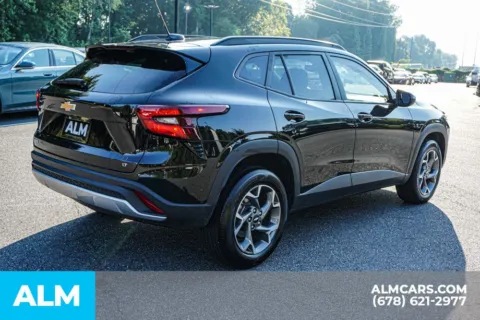 More photos of 2025 Chevrolet Trax LT at ALM Marietta, GA