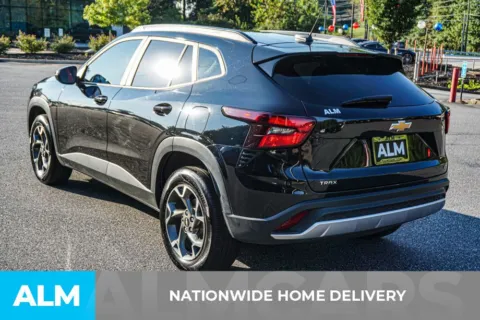 More photos of 2025 Chevrolet Trax LT at ALM Marietta, GA