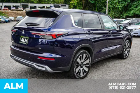More photos of 2025 Mitsubishi Outlander SE at ALM Marietta, GA