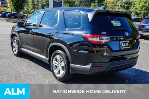 More photos of 2023 Honda Pilot LX at ALM Marietta, GA