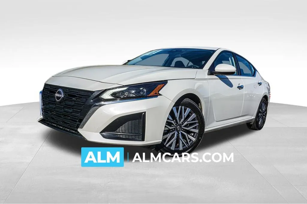 White 2023 Nissan Altima 2.5 SV for sale in Marietta, GA