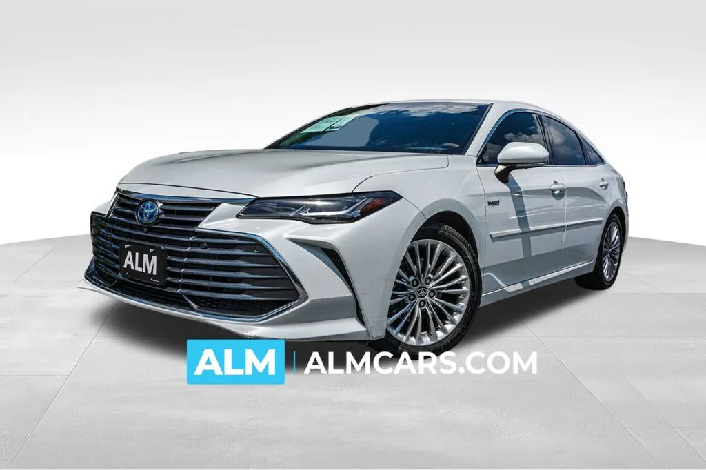 White 2020 Toyota Avalon Hybrid Limited for sale in Marietta, GA