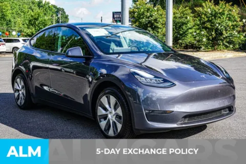 More photos of 2021 Tesla Model Y Long Range at ALM Marietta, GA