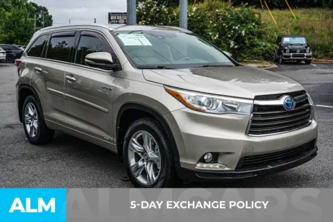 More photos of 2016 Toyota Highlander Hybrid Limited at ALM Marietta, GA