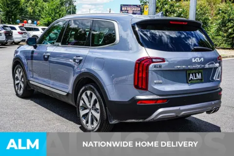 More photos of 2022 Kia Telluride SX at ALM Marietta, GA