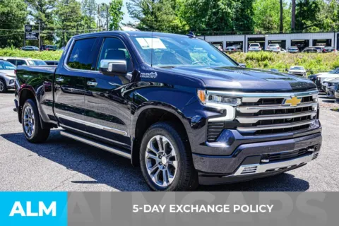 More photos of 2022 Chevrolet Silverado 1500 High Country at ALM Marietta, GA