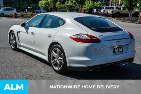 More photos of 2013 Porsche Panamera 4 at ALM Marietta, GA