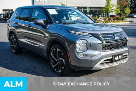 More photos of 2024 Mitsubishi Outlander SE at ALM Marietta, GA