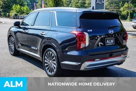 More photos of 2023 Hyundai Palisade Calligraphy at ALM Marietta, GA
