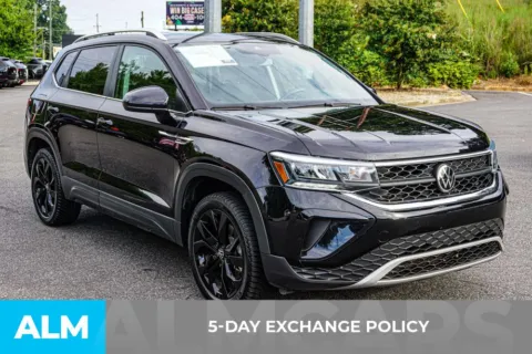 More photos of 2022 Volkswagen Taos 1.5T SE at ALM Marietta, GA