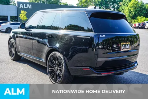 More photos of 2023 Land Rover Range Rover SE at ALM Marietta, GA