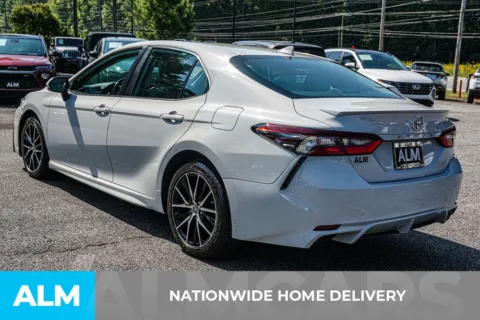 More photos of 2023 Toyota Camry SE at ALM Marietta, GA