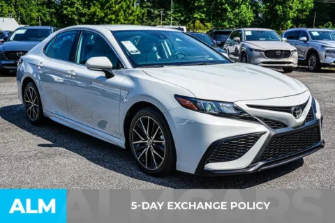 More photos of 2023 Toyota Camry SE at ALM Marietta, GA