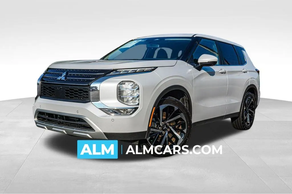 White 2024 Mitsubishi Outlander SE for sale in Marietta, GA