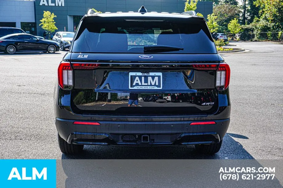 2025 Ford Explorer ST-LINE - Photo 11