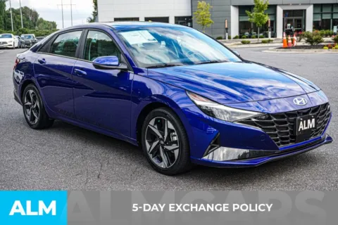 More photos of 2023 Hyundai Elantra Hybrid Limited at ALM Marietta, GA