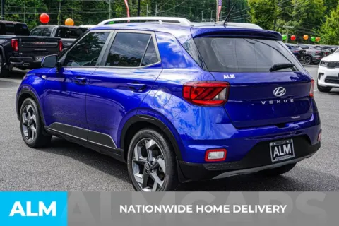 More photos of 2023 Hyundai Venue SEL at ALM Marietta, GA