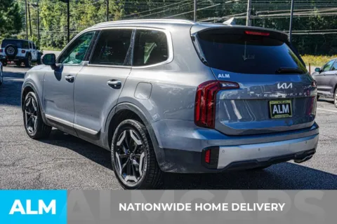 More photos of 2023 Kia Telluride S at ALM Marietta, GA