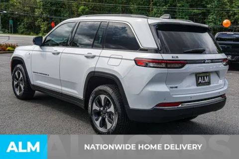 More photos of 2024 Jeep Grand Cherokee 4xe at ALM Marietta, GA