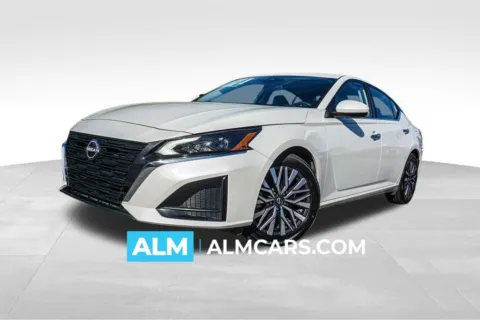 White 2023 Nissan Altima 2.5 SV for sale in Marietta, GA